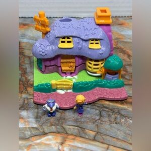 Vintage Bluebird  Polly Pocket Rabbit House 1994 With Figures
